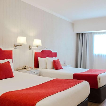 Ramada By Wyndham Buenos Aires Centro Bed & Breakfast Bagian luar foto