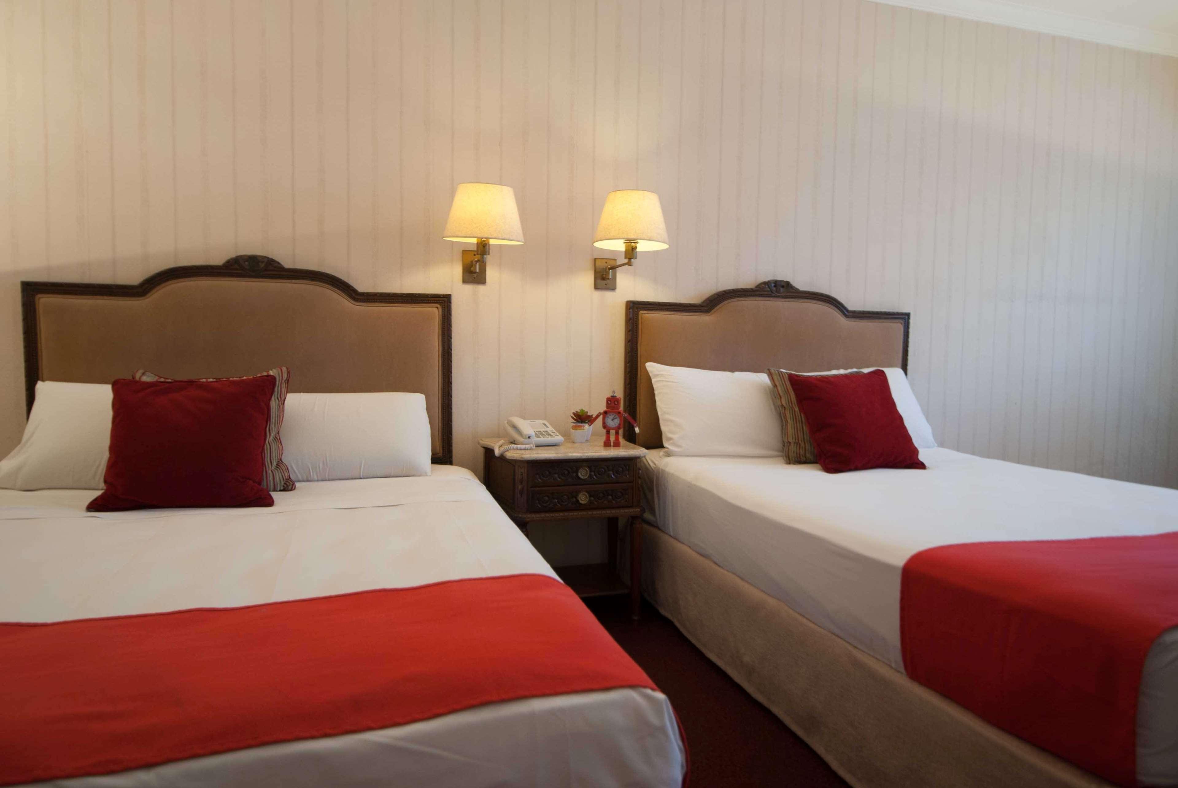 Ramada By Wyndham Buenos Aires Centro Bed & Breakfast Bagian luar foto