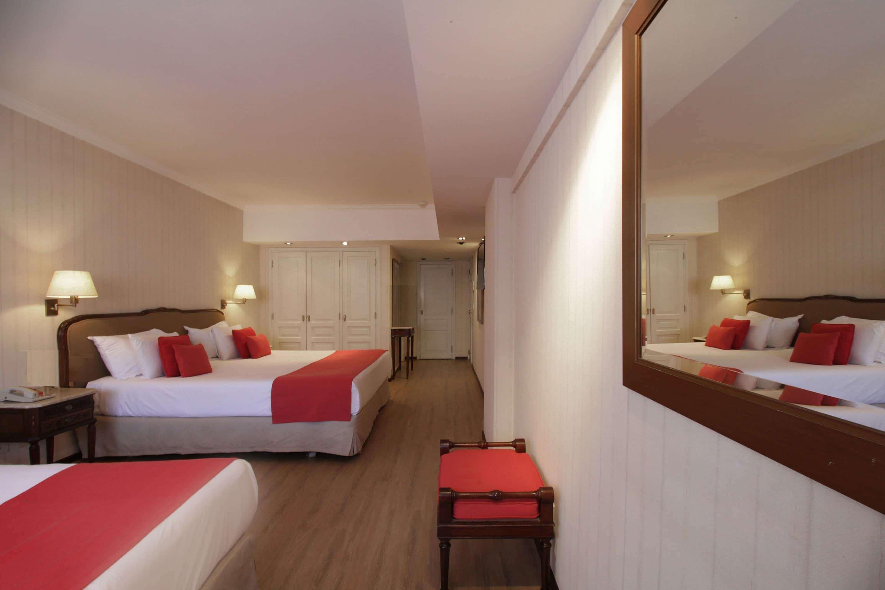 Ramada By Wyndham Buenos Aires Centro Bed & Breakfast Bagian luar foto