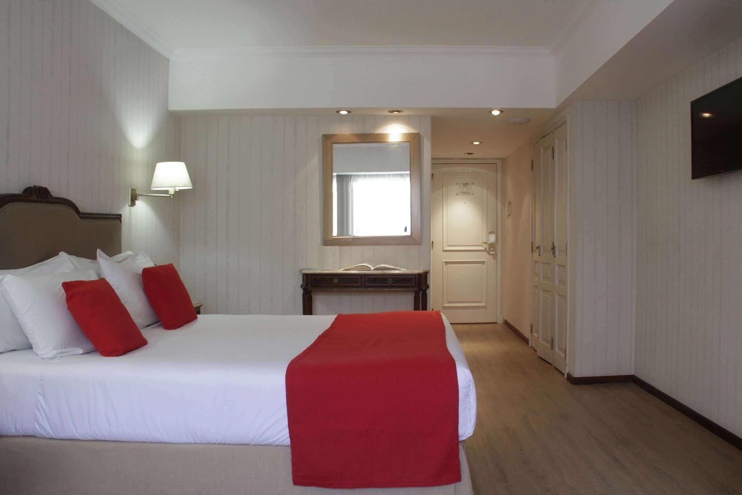 Ramada By Wyndham Buenos Aires Centro Bed & Breakfast Bagian luar foto