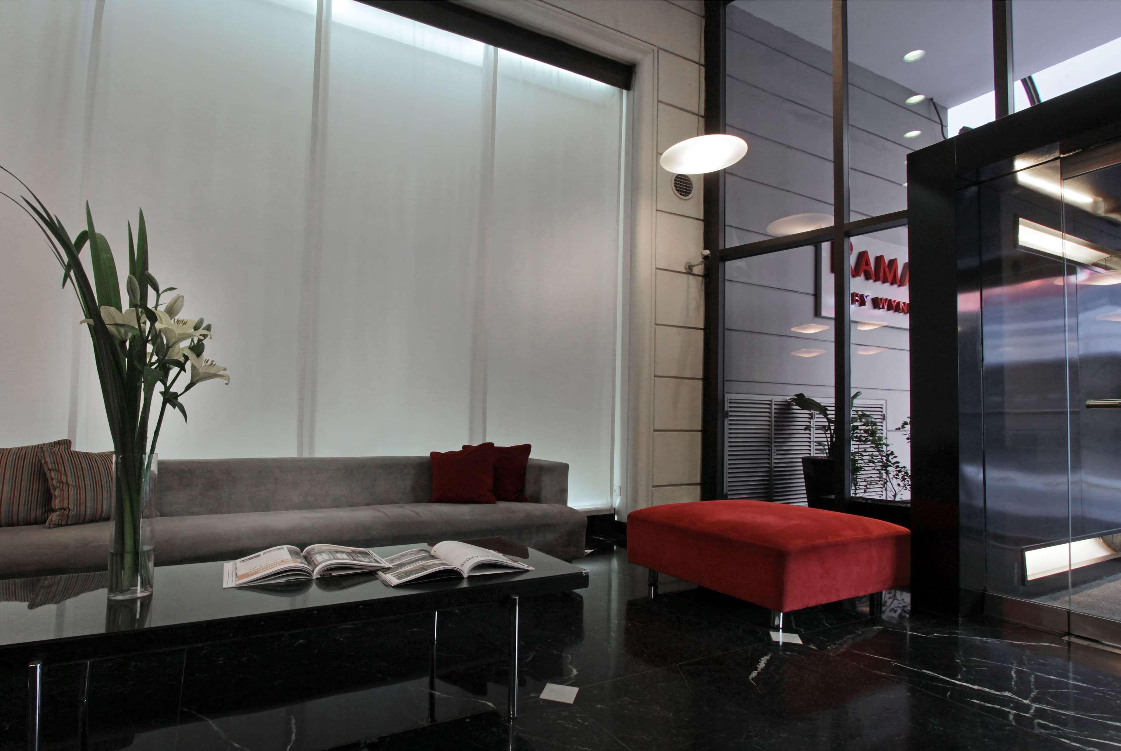 Ramada By Wyndham Buenos Aires Centro Bed & Breakfast Bagian luar foto