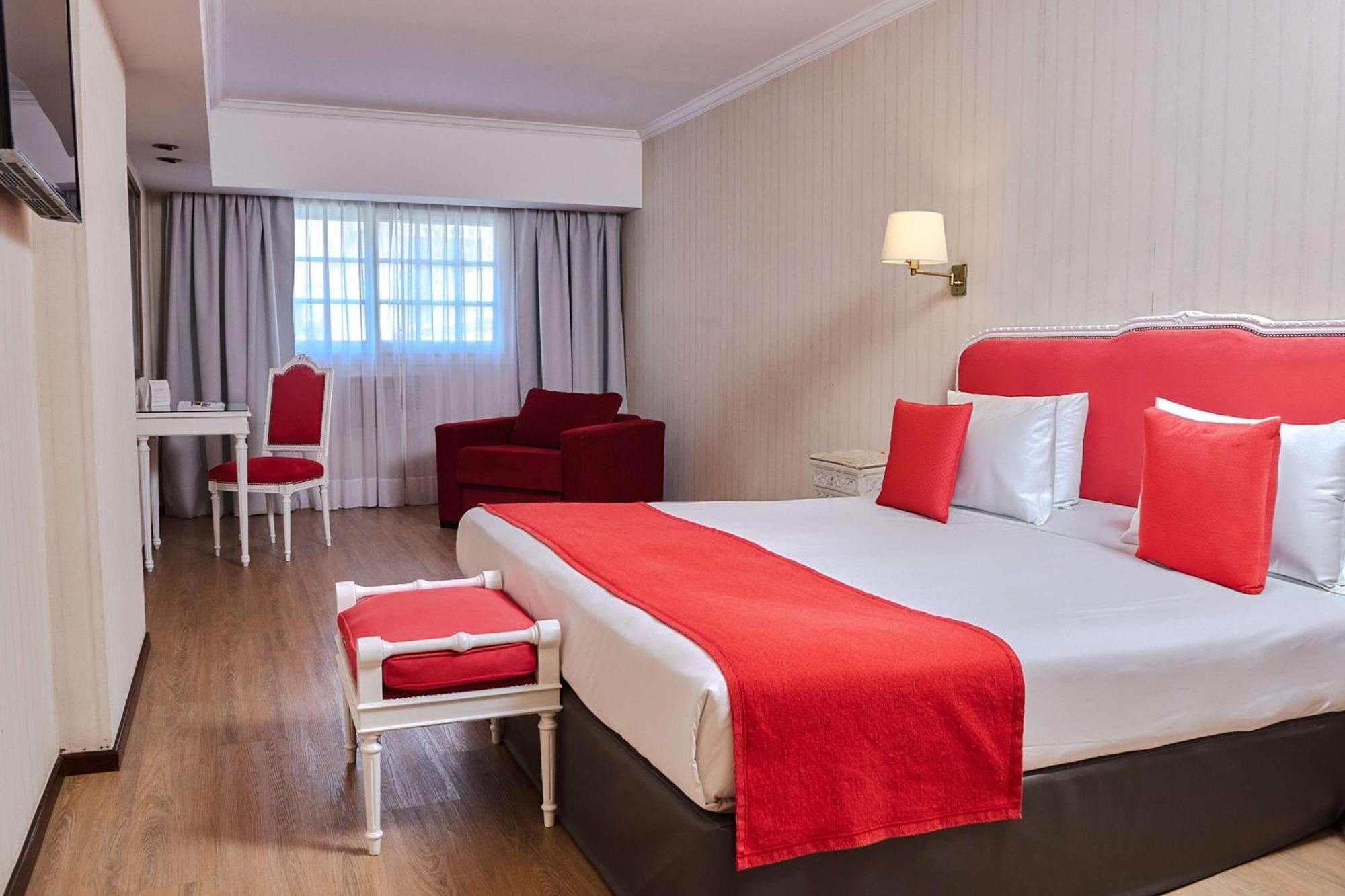 Ramada By Wyndham Buenos Aires Centro Bed & Breakfast Bagian luar foto