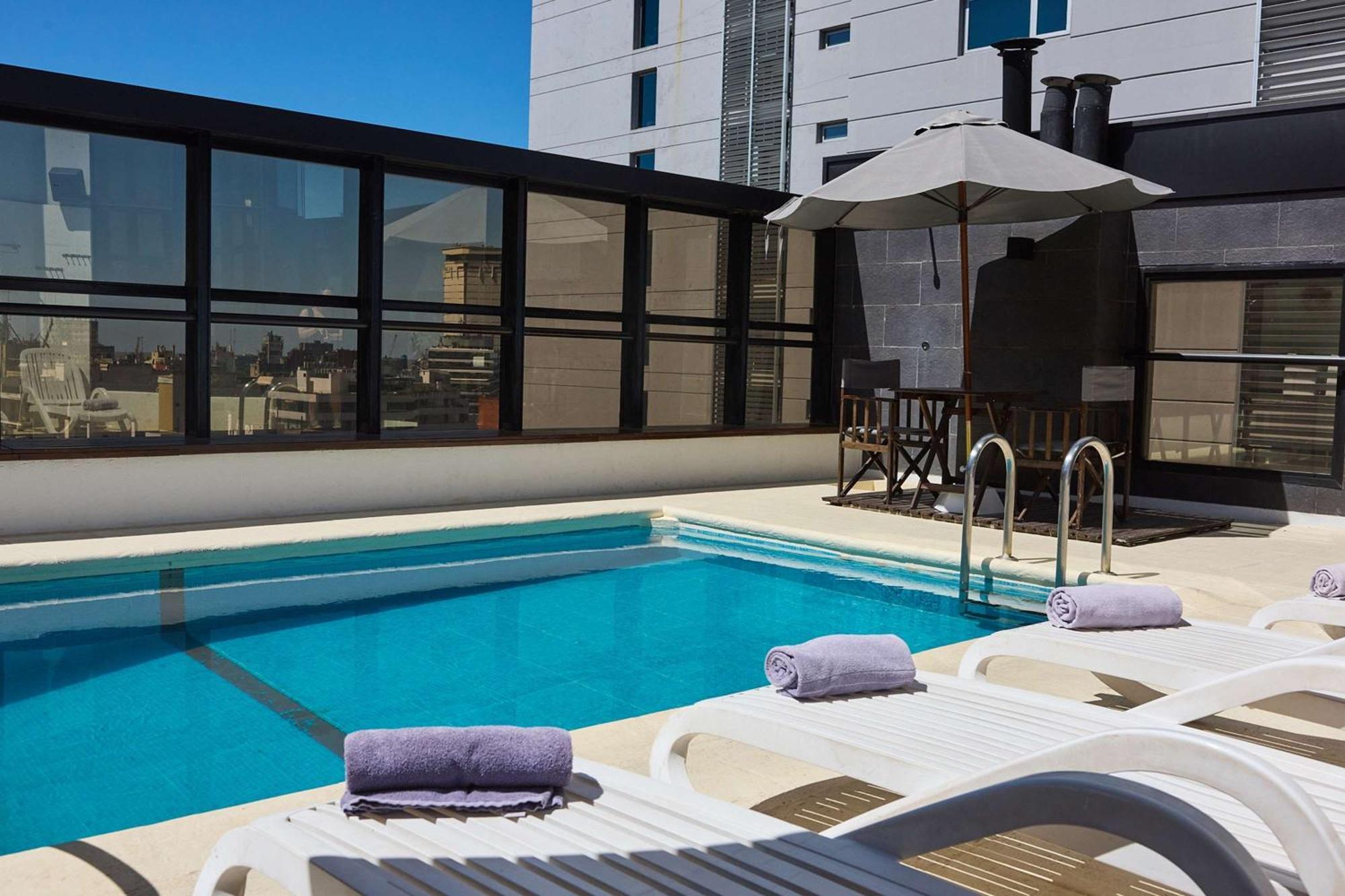 Ramada By Wyndham Buenos Aires Centro Bed & Breakfast Bagian luar foto