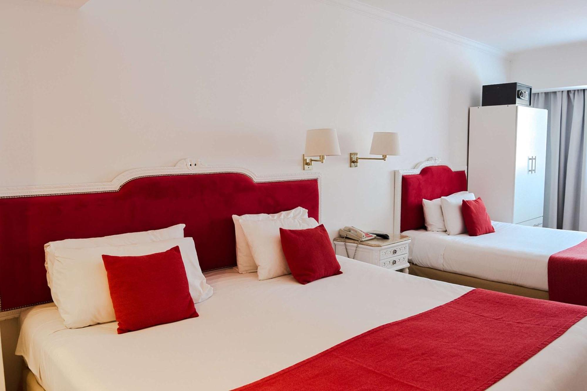 Ramada By Wyndham Buenos Aires Centro Bed & Breakfast Bagian luar foto